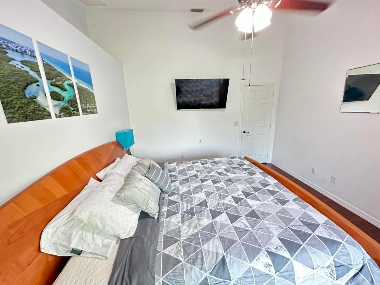 View Kayaking,fishing,private Bbq Holiday home Naples